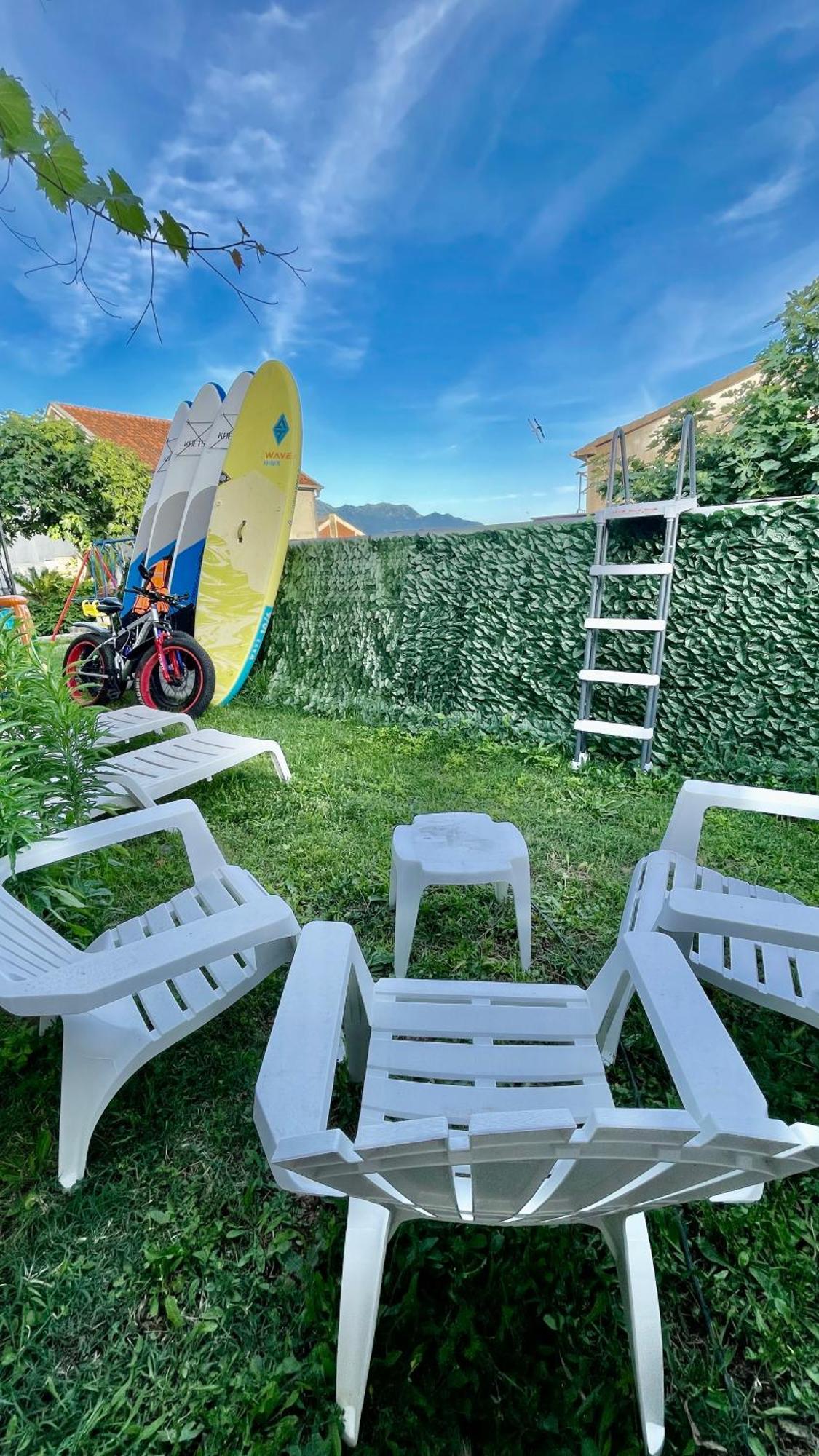Family House With Pool & Sea View Aparthotel Bijela Bagian luar foto