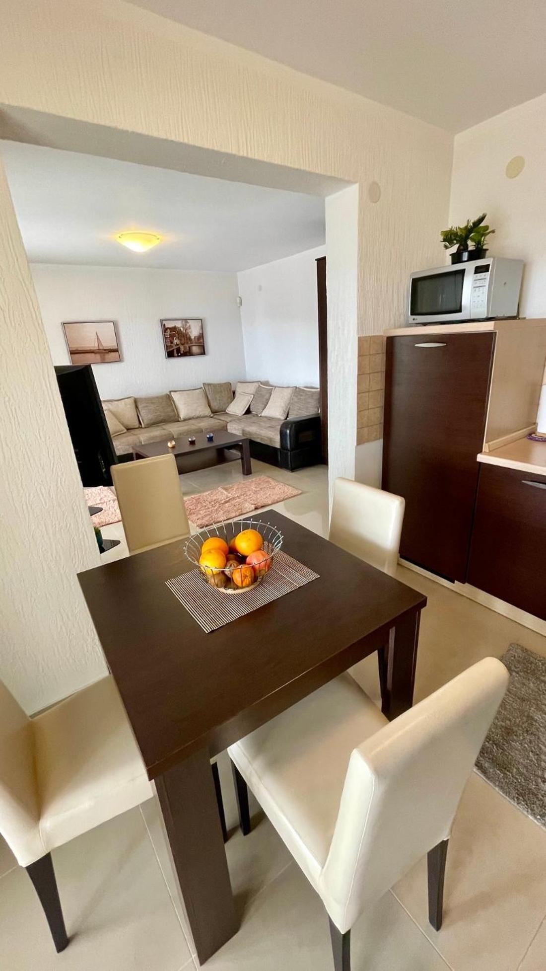 Family House With Pool & Sea View Aparthotel Bijela Bagian luar foto