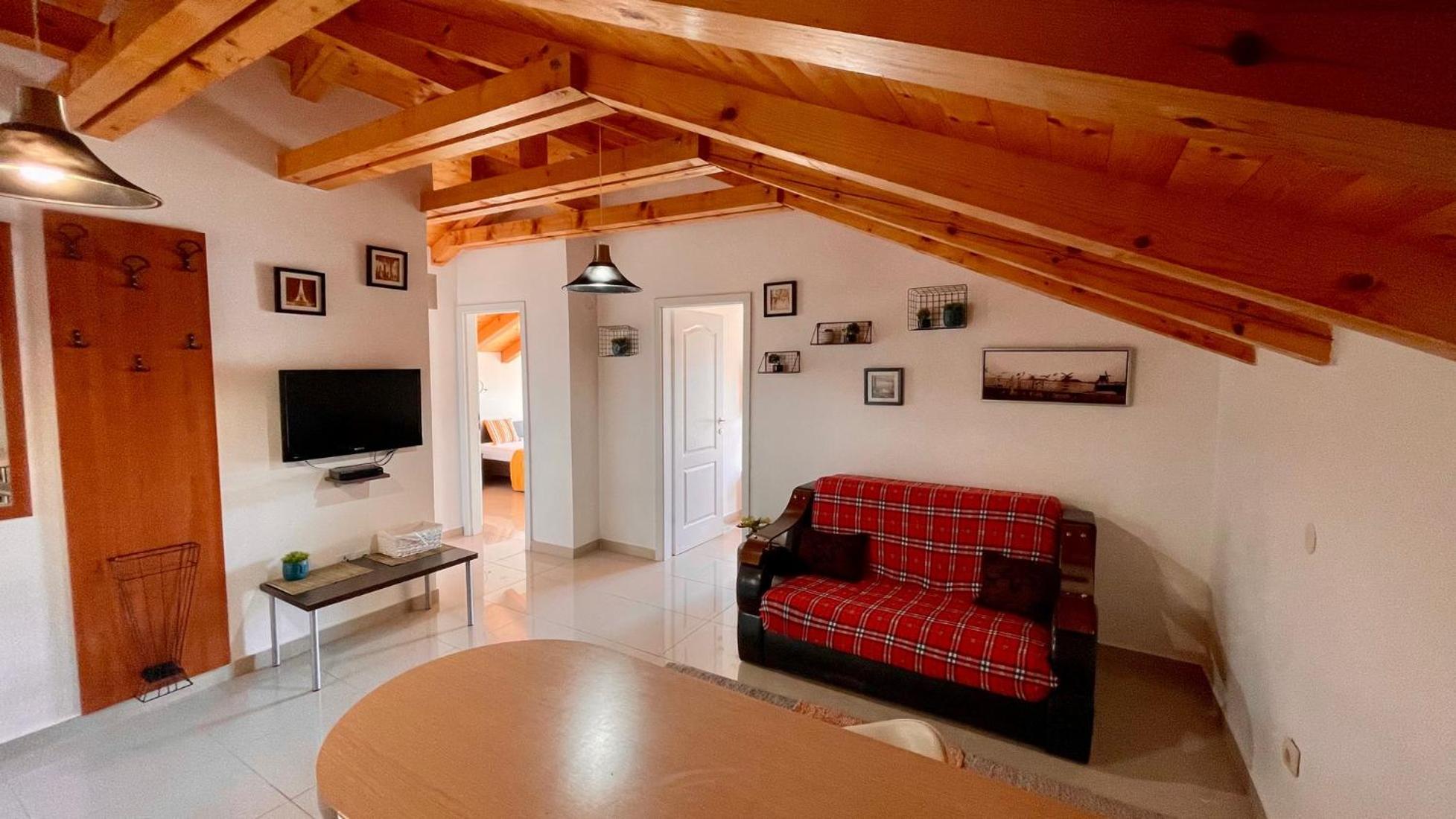 Family House With Pool & Sea View Aparthotel Bijela Bagian luar foto
