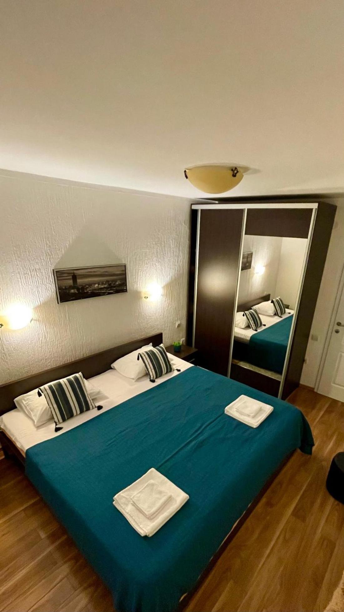 Family House With Pool & Sea View Aparthotel Bijela Bagian luar foto